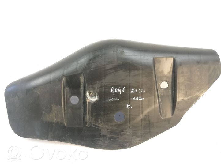 Volkswagen Golf VIII Protezione inferiore del serbatoio del carburante 5Q0501733