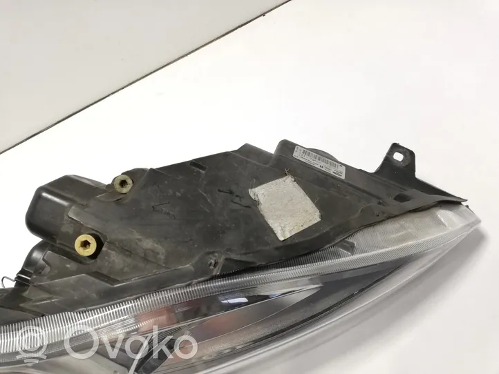 Ford C-MAX II Lampa przednia AM5113W029BE