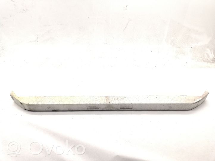 Toyota Avensis T270 Absorber zderzaka przedniego 5261105010