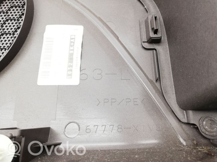 Toyota iQ Apmušimas priekinių durų (obšifke) 67778X1V02