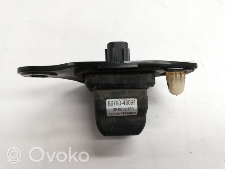 Lexus RX 330 - 350 - 400H Takapuskurin kamera 8679048091