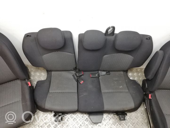 Nissan Micra Set interni 