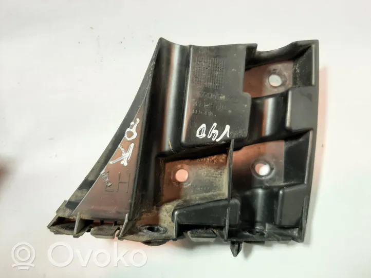 Volvo V40 Supporto di montaggio del parafango 31425110