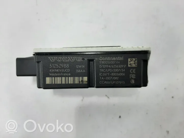 Volvo XC70 Door central lock control unit/module 31252988