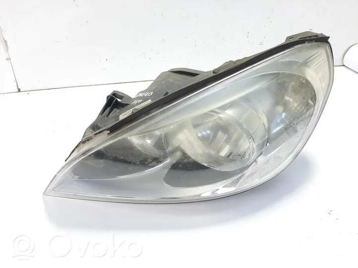 Volvo V60 Lampa przednia 31299996