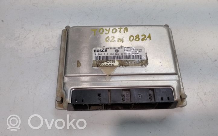 Toyota Yaris Verso Sterownik / Moduł ECU 0281010768