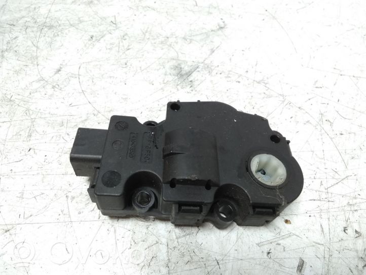 Mercedes-Benz B W245 Stellmotor Heizung Klima 412650750