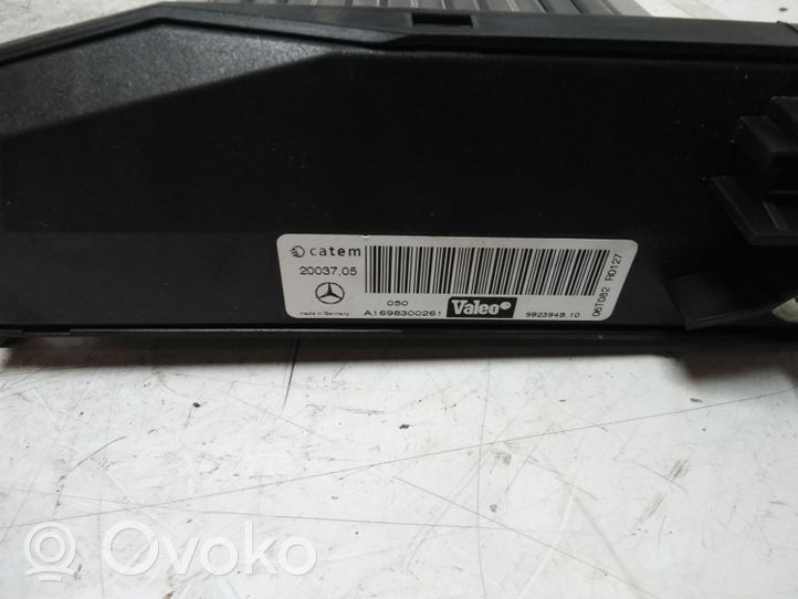 Mercedes-Benz B W245 Scambiatore elettrico riscaldamento abitacolo A1698300261