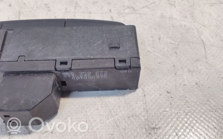 Audi A4 S4 B8 8K Przycisk / Włącznik ESP 8K0959673