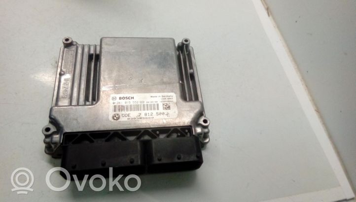 BMW 5 E60 E61 Variklio valdymo blokas 0281015552