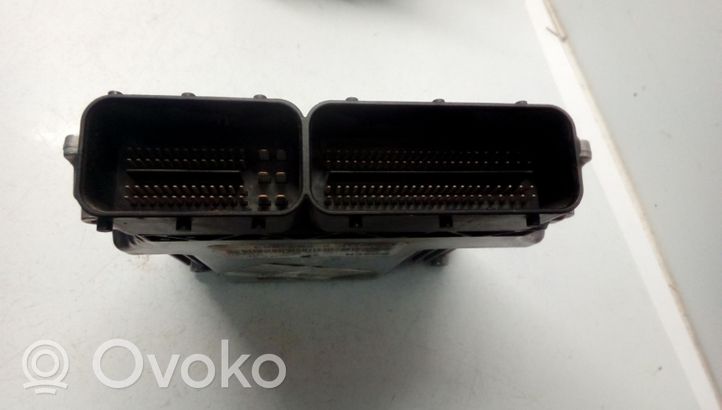 BMW 3 E46 Engine control unit/module 0281011122