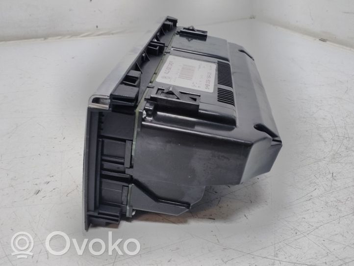 Audi Q7 4L Climate control unit 4L0820043F