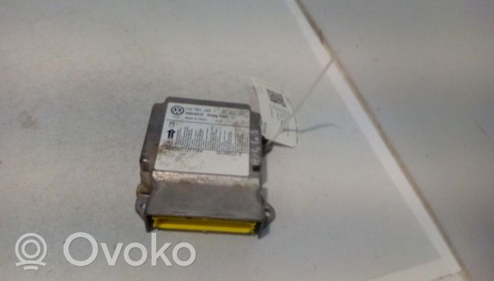Skoda Octavia Mk2 (1Z) Turvatyynyn ohjainlaite/moduuli 1K0909605T