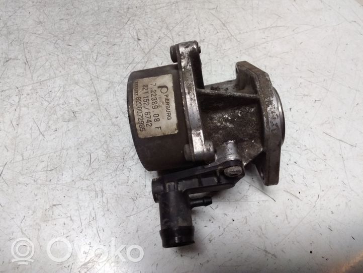 Mitsubishi Carisma Pompe à vide 72238908F