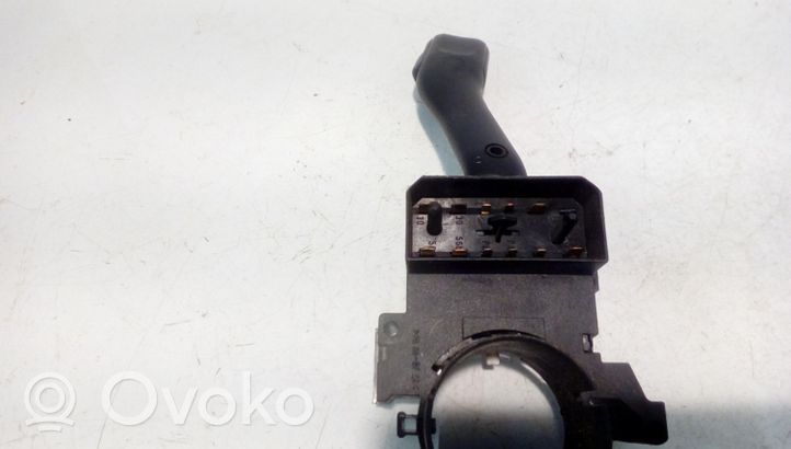 Volkswagen Bora Lenkstockschalter Kombischalter Blinkerhebel / Lichthebel 8L0953513G