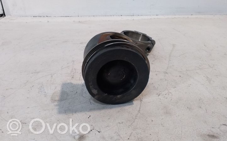 Volkswagen Tiguan Piston with connecting rod 