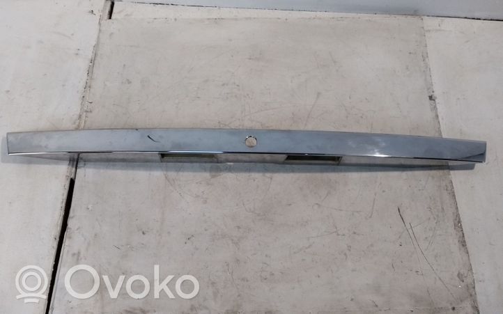 Chevrolet Epica Trunk door license plate light bar 