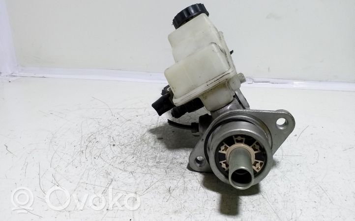 Toyota Avensis T250 Główny cylinder hamulca 0204251171