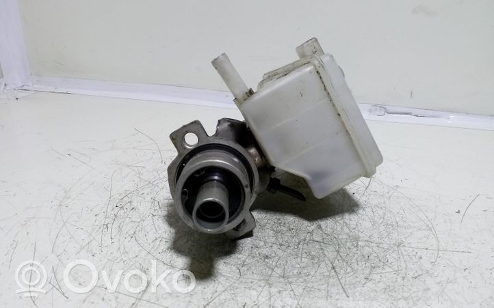 Toyota Yaris Verso Główny cylinder hamulca 0204224219