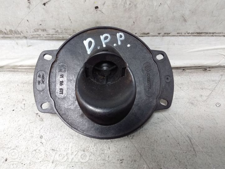 Opel Vivaro Front door high frequency speaker 8200022715