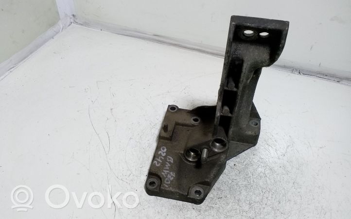 BMW 7 E38 Support, suspension du moteur 