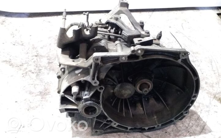 Mazda 3 I Manuaalinen 5-portainen vaihdelaatikko 3M5R7F096YF