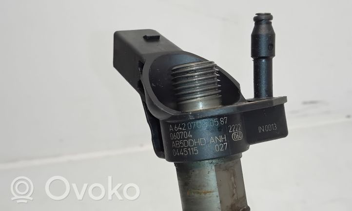 Jeep Grand Cherokee (WK) Injecteur de carburant 0445115027