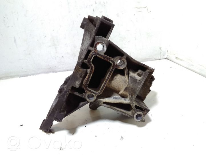 Audi A6 Allroad C6 Support de pompe de direction assistée 059145169AA