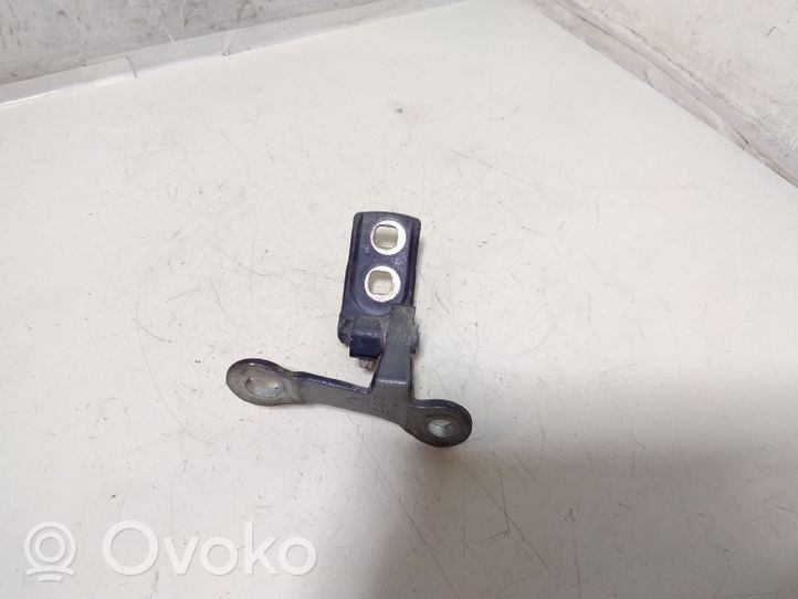 Opel Vectra C Front door upper hinge 