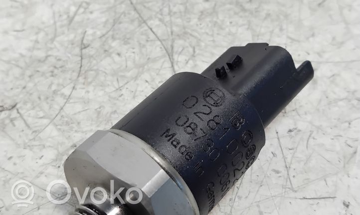 Opel Vectra C Fuel pressure sensor 0281002283