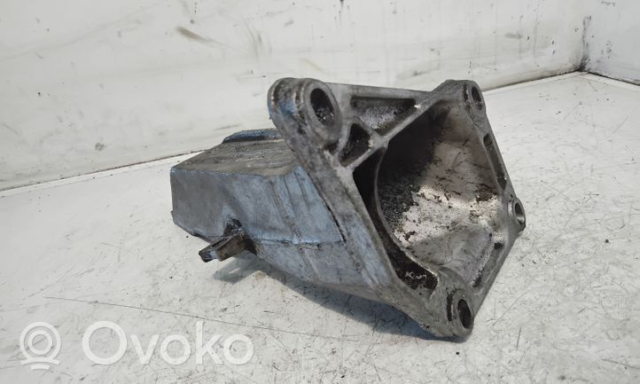 BMW 3 E46 Variklio tvirtinimo kronšteinas 6754185