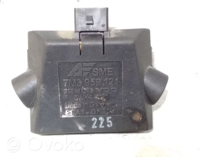 Ford Galaxy Alarm movement detector/sensor 7M3959121