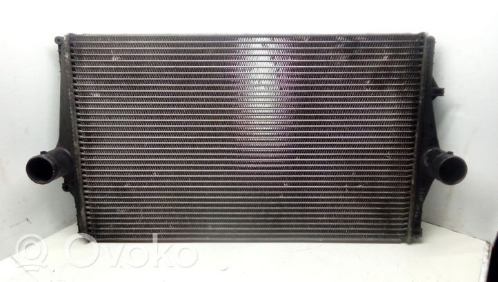 Volvo XC70 Chłodnica powietrza doładowującego / Intercooler 