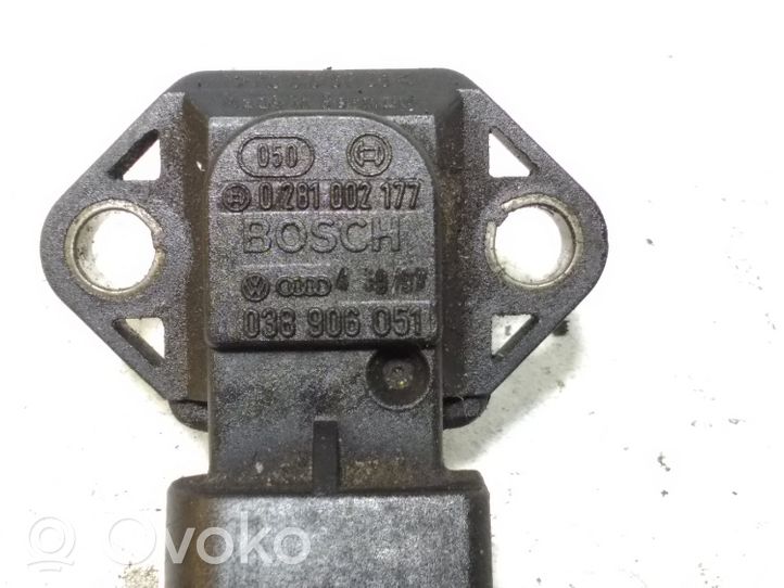 Audi A4 S4 B5 8D Air pressure sensor 038906051