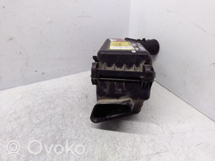 Toyota Avensis T220 Oro filtro dėžė 1770127140