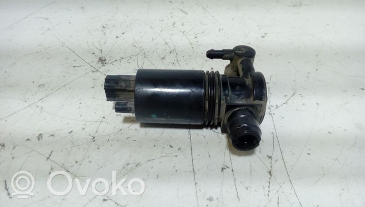 Ford Fiesta Windscreen/windshield washer pump 8A6117K624AA