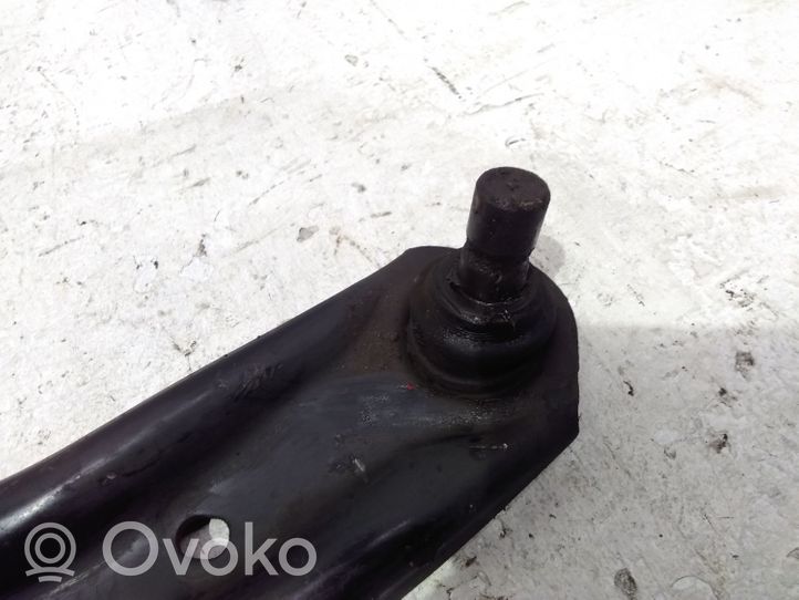 Ford Fiesta Braccio di controllo sospensione anteriore inferiore/braccio oscillante C1BC3051AA