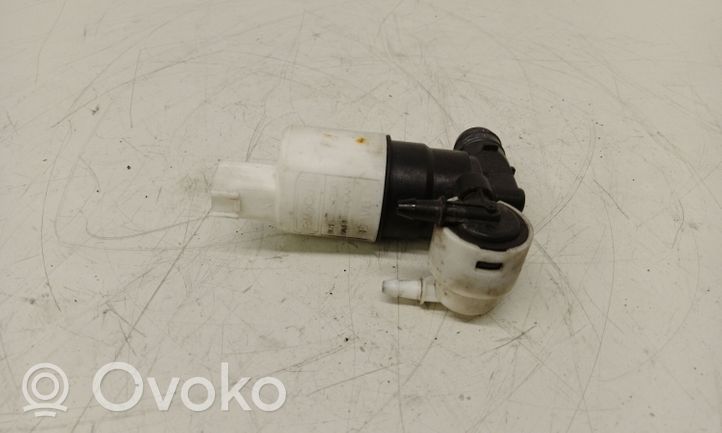 Ford C-MAX II Windscreen/windshield washer pump AV6117K624AA