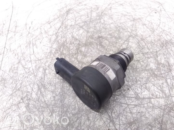 Volvo V60 Fuel pressure regulator 31216313