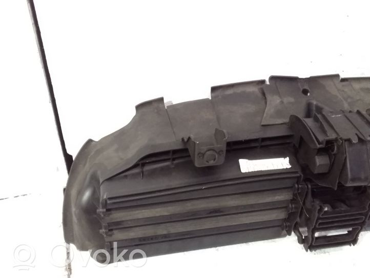 BMW 3 E90 E91 Wlot / Kanał powietrza intercoolera 7173571