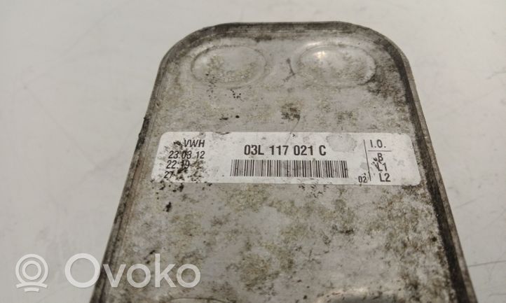 Volkswagen Sharan Supporto di montaggio del filtro dell’olio 03L115389C