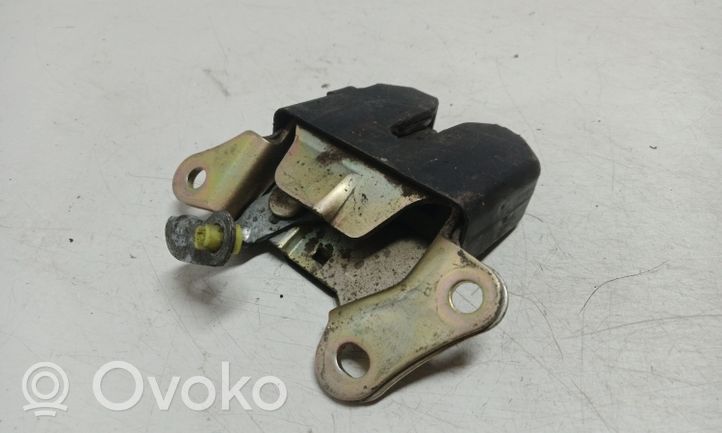 Toyota Avensis T220 Tailgate/trunk/boot lock/catch/latch 