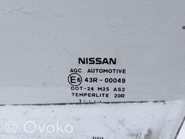 Nissan Qashqai+2 Szyba drzwi przednich 