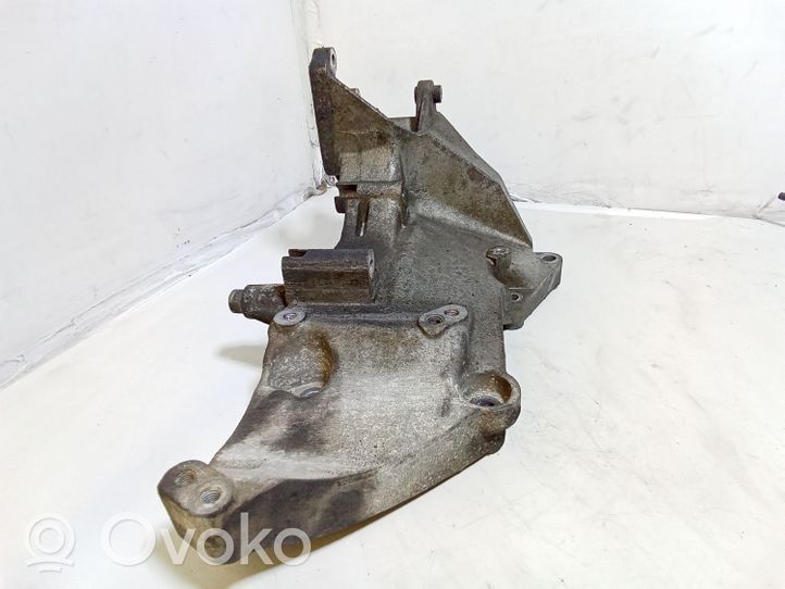 Renault Espace -  Grand espace IV Supporto del generatore/alternatore 8200183234