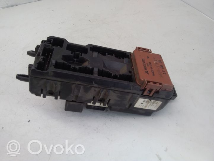 Mitsubishi Carisma Modulo fusibile MB953355