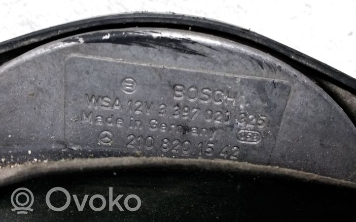 Mercedes-Benz E W210 Mechanizm wycieraczek szyby przedniej / czołowej 3397020325