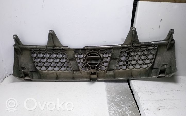 Nissan Navara D22 Grille de calandre avant 