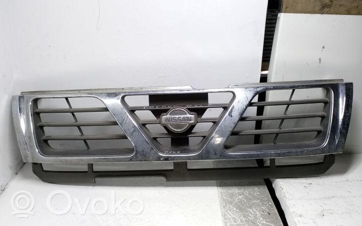 Nissan Patrol Y61 Atrapa chłodnicy / Grill 62310VB000