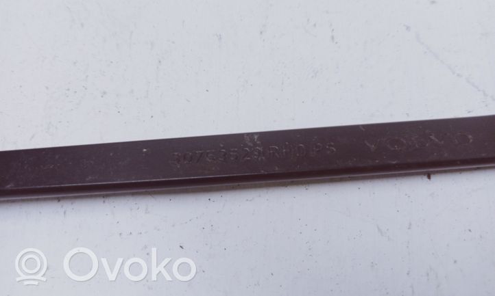 Volvo XC60 Front wiper blade arm 30753529