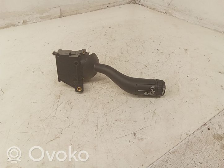 Volkswagen Touareg I Wiper control stalk 7L6953503